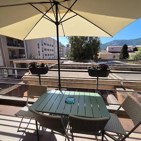 Apartment T2 *